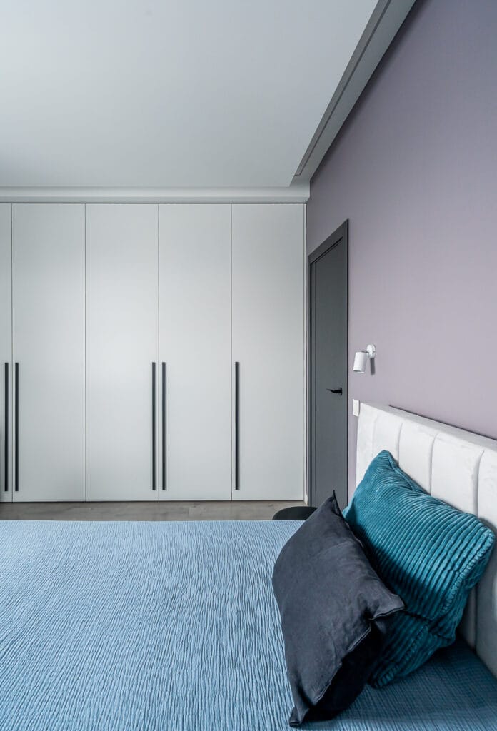 13_interjeras_miegamojo_spinta_lova