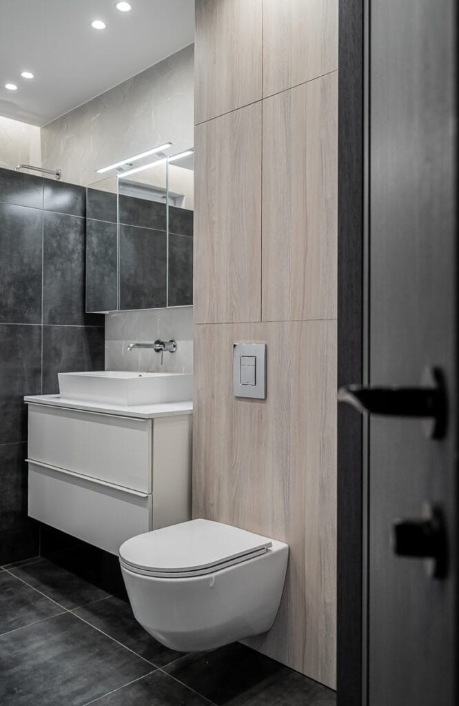 15_maza_vonia_plyteles