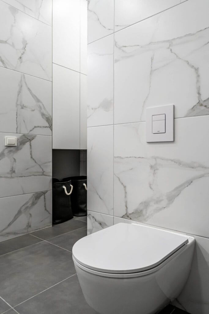 15_modernus_interjeras_baltas_marmuras